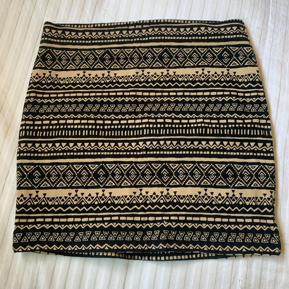 Tribal Print Bodycon Mini Skirt Sz: S